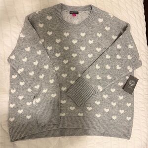 Vince Camuto Gray and White Patterned Sweater